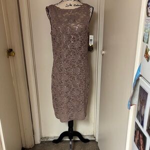 Onyx Nite Sleeveless Lace Midi Dress - Taupe